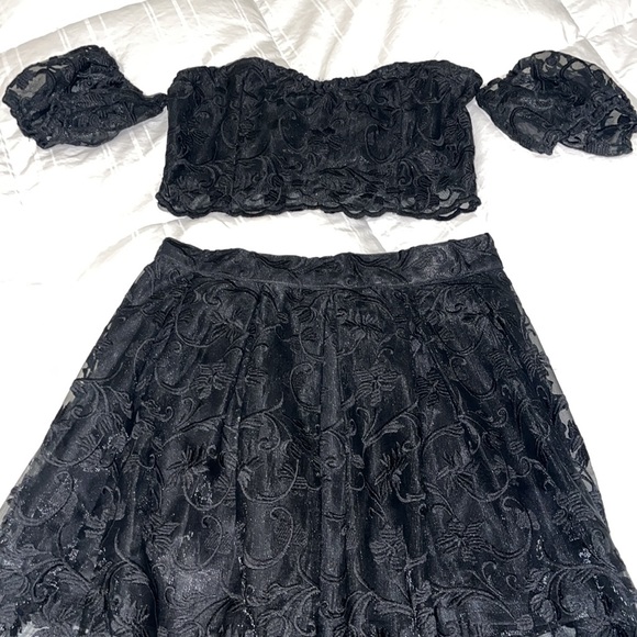 One of Kind SI Style Dot Com lace overlay skirt w/top - Picture 5 of 8